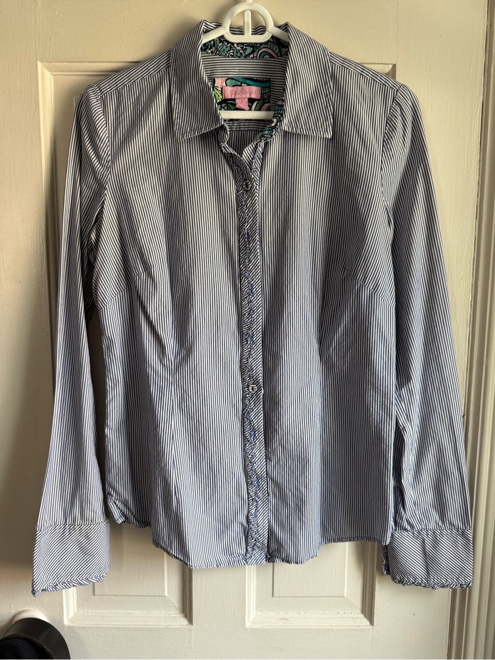 Lilly Pulitzer cotton navy pinstriped shirt sz6